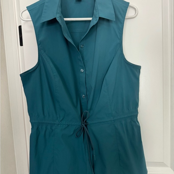 Athleta Levitate Poplin Tank - Picture 4 of 5